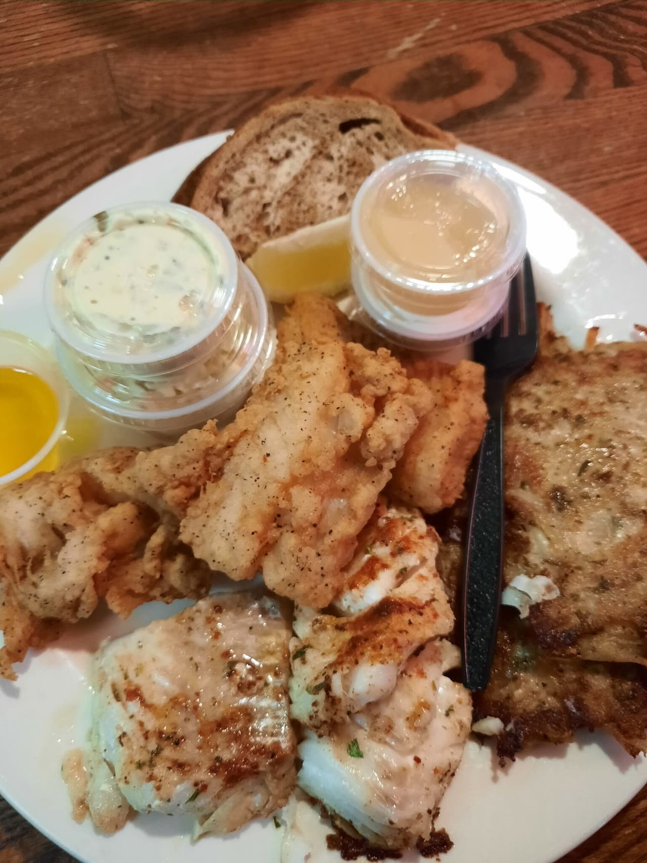 Friday fish fry plate with rye bread and tartar sauce